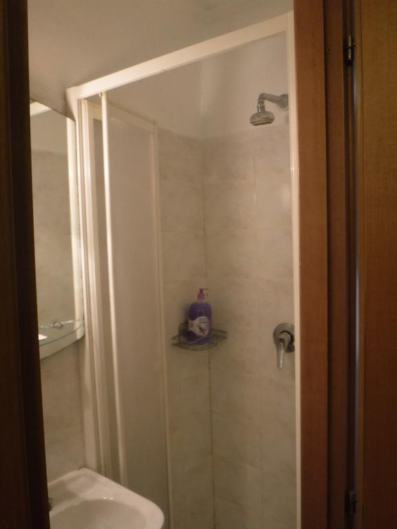 Ares Rooms Rome Bilik gambar