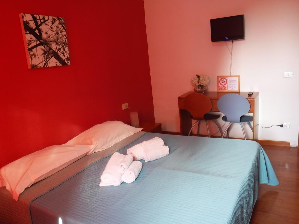 Ares Rooms Rome Bilik gambar