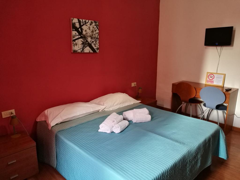 Ares Rooms Rome Bilik gambar