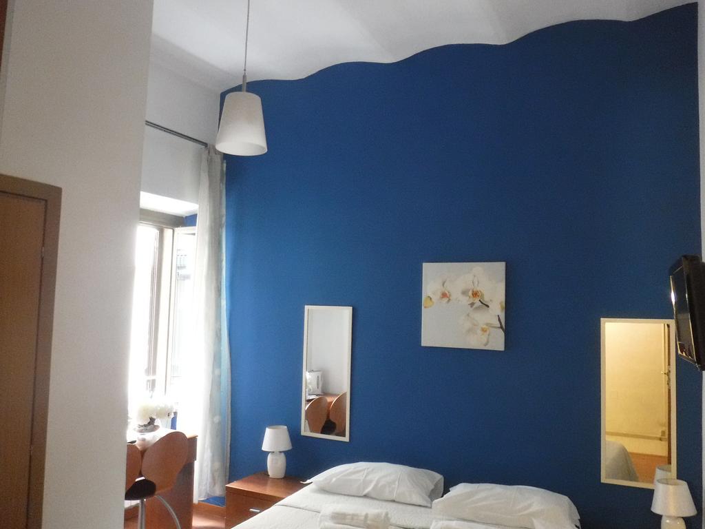Ares Rooms Rome Bilik gambar