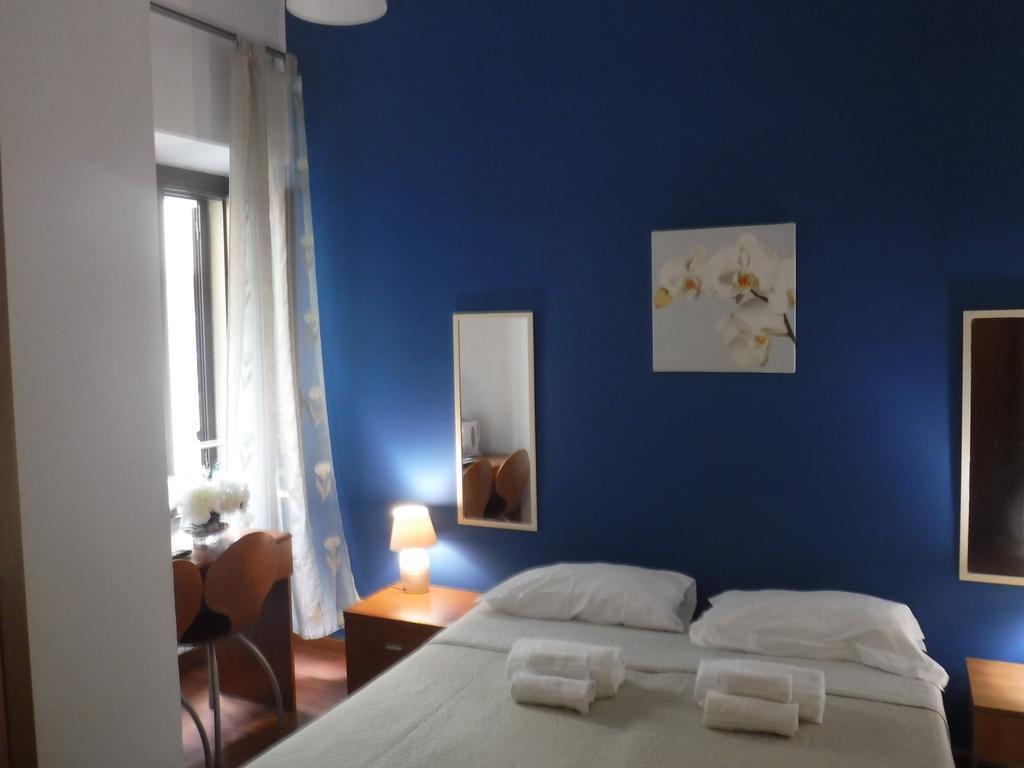 Ares Rooms Rome Bilik gambar